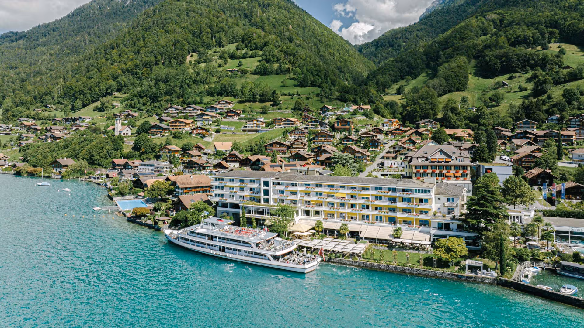 Hotel Beatus lakeside exterior